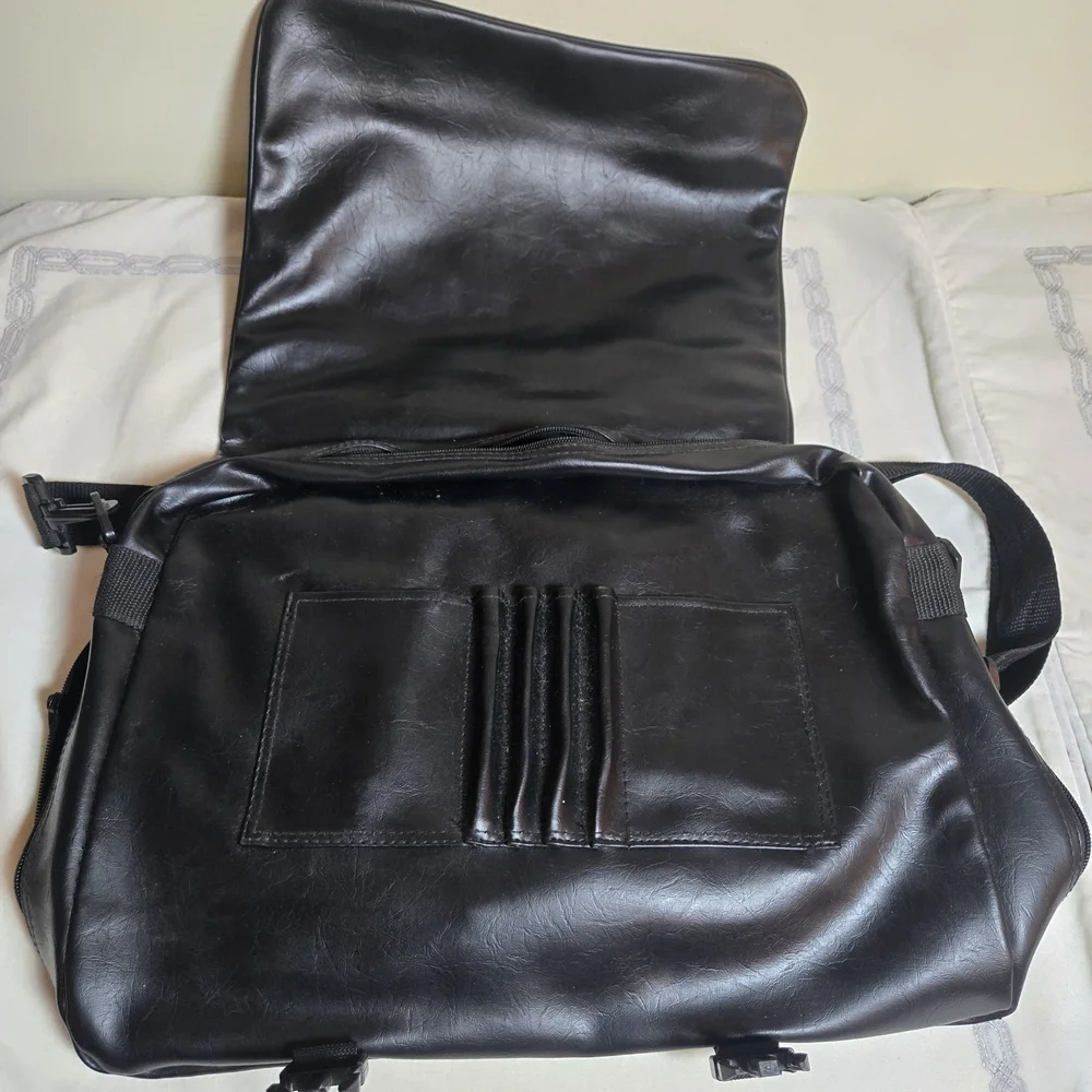 Black PGA (1916) Leather 2007 Championship Men's Messenger Bag